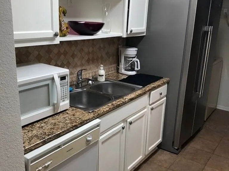 18333 Roehampton Dr #225 — Photo 6