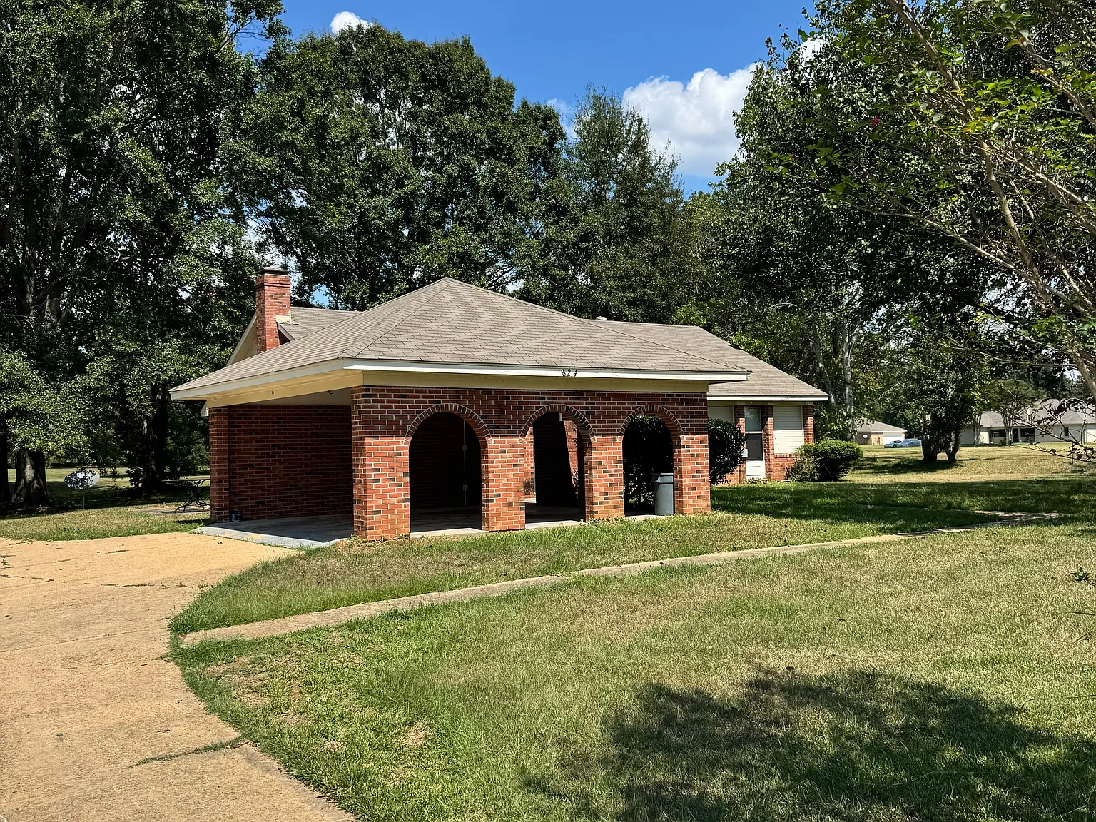 3 bed, $1,995 — Photo 2