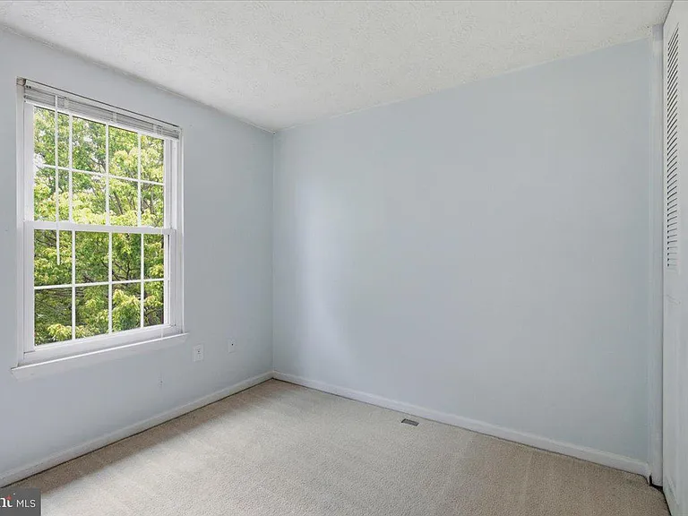 508 Palmspring Dr — Photo 33