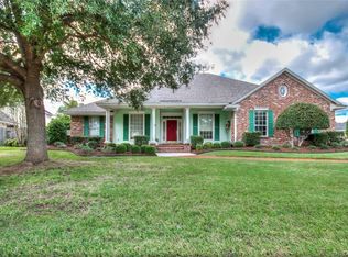 106 Prestwick Cir, Bossier City, LA 71111