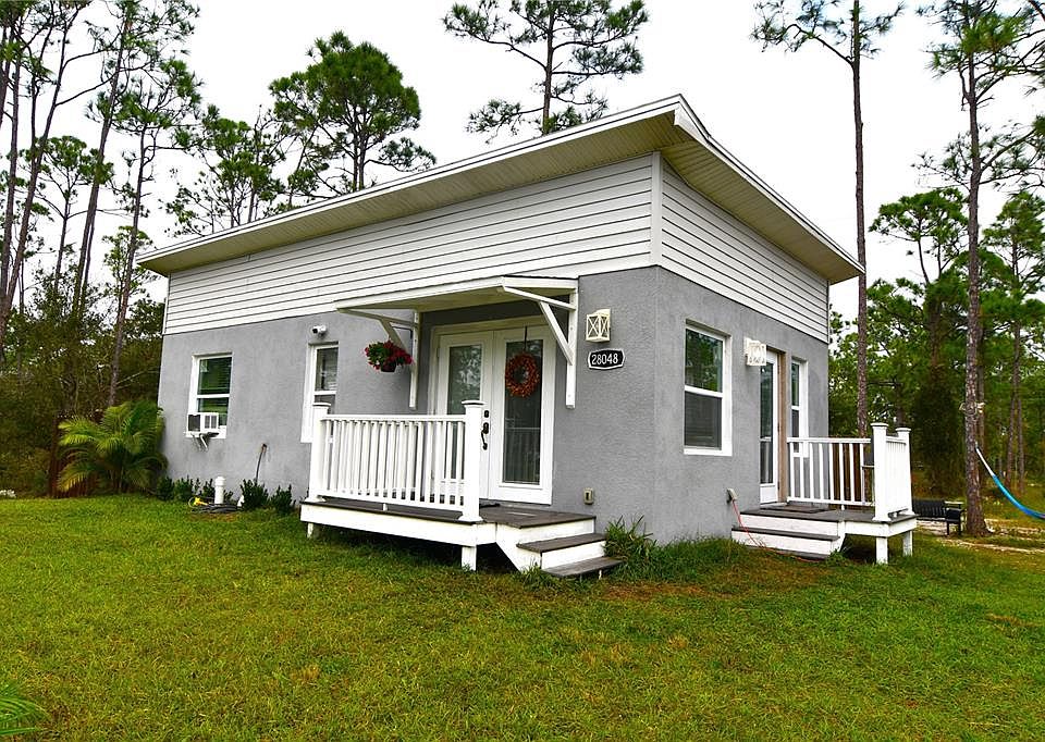 1st image of 28048 CRESTWOOD DRIVE
