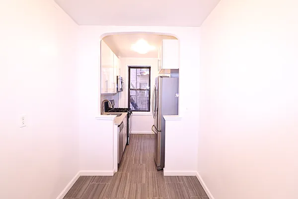 Rented by Kian Realty | media 5