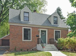 4719 Woodward Ave, Downers Grove, IL 60515