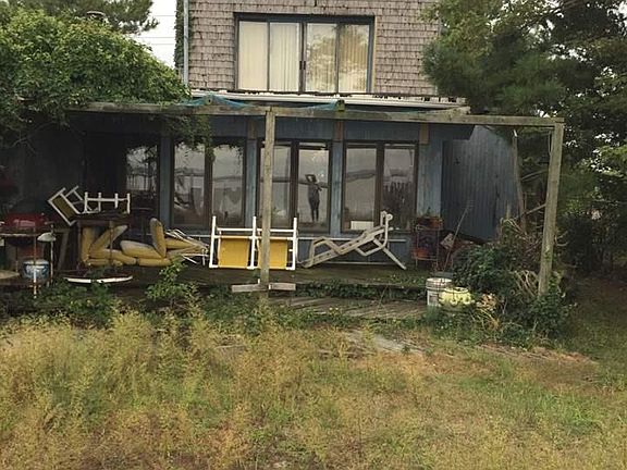 4th image of 1429 Bayshore Ave