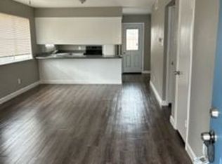 400 Donnell Dr APT B, Arlington, TX 76012