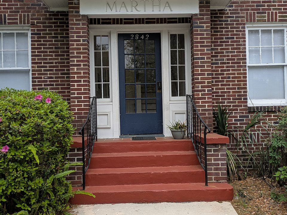1st image of 2842 Park St #3