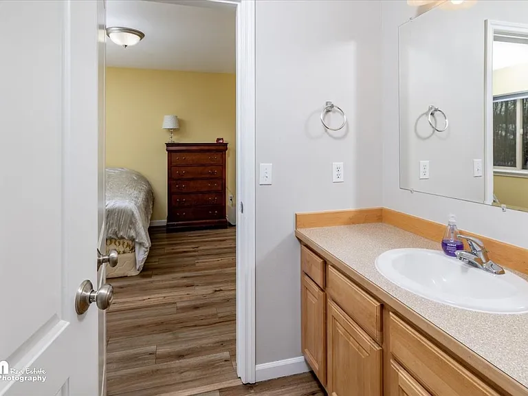 2895 S Avalon Cir — Photo 26