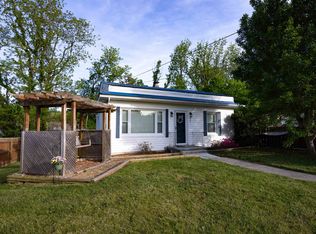 211 Alleghany St, Christiansburg, VA 24073