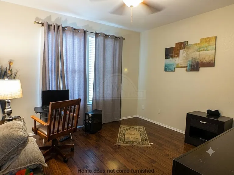 803 Snow Bird Dr — Photo 8