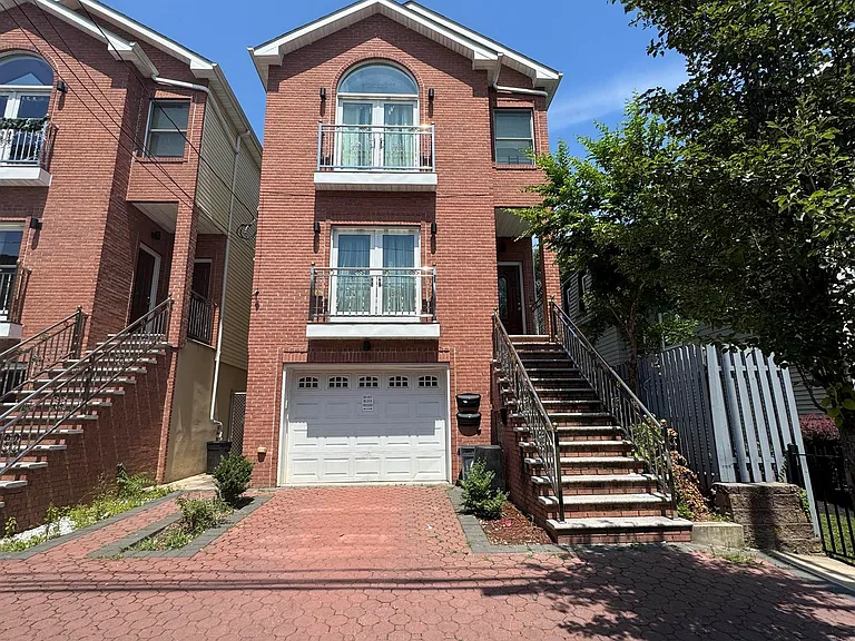 58 Bostwick Ave #1 — Photo 8