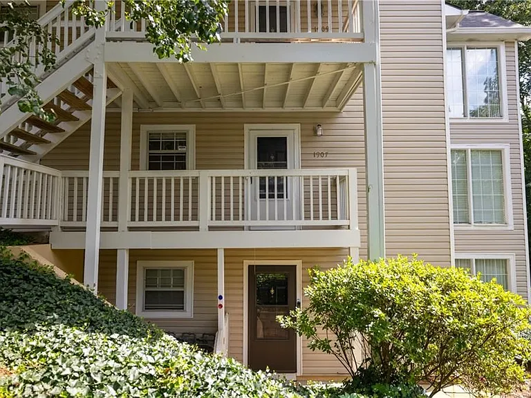 1907 Countryside Pl SE — Photo 14