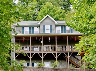 205 October Scenic Dr, Waynesville, NC 28785
