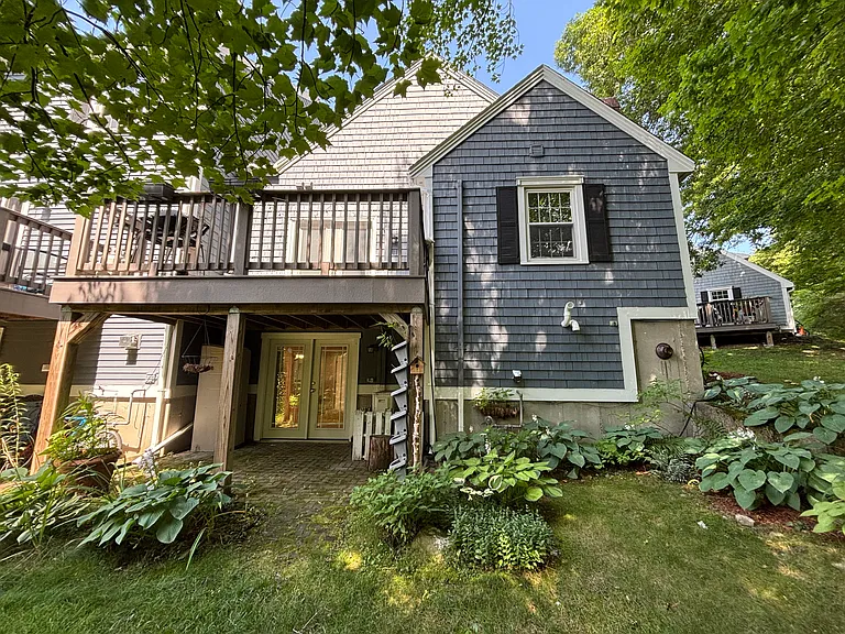 27 Meadowview Cir #27 — Photo 21
