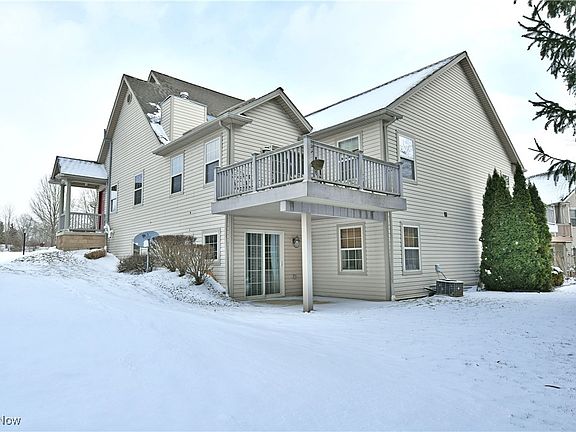4th image of 140 Fairway Pl