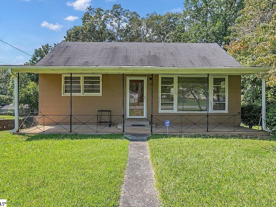 1st image of 6 Meadors Ave