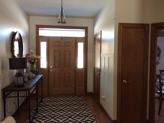 2nd image of 103 Opal Lane Dr
