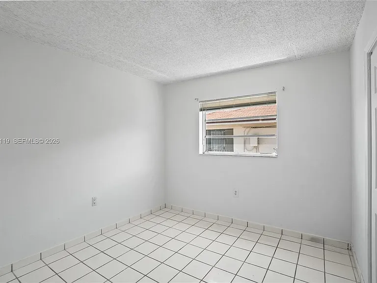 461 SW 7th St #5 — Photo 12