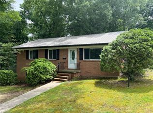 240 Byerly St, Mount Airy, NC 27030