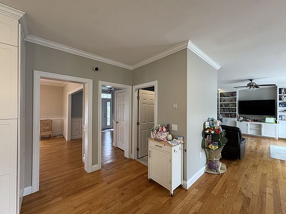 4th image of 43 Canterbury Rd