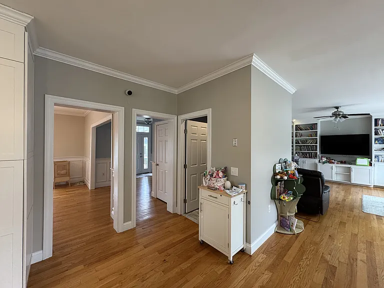 43 Canterbury Rd — Photo 4
