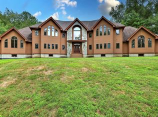 44 Virginia Rail Dr, Bethany, CT 06524