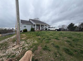 711 E Red Barn Rd, Cave City, AR 72521