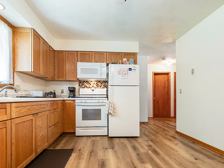 1732 Tamarack Ln — Photo 8