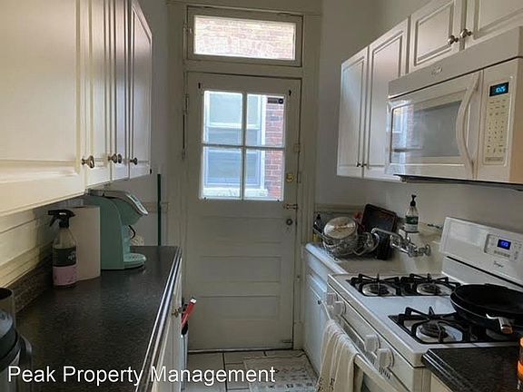 3rd image of 401 N Davis Ave APT 2