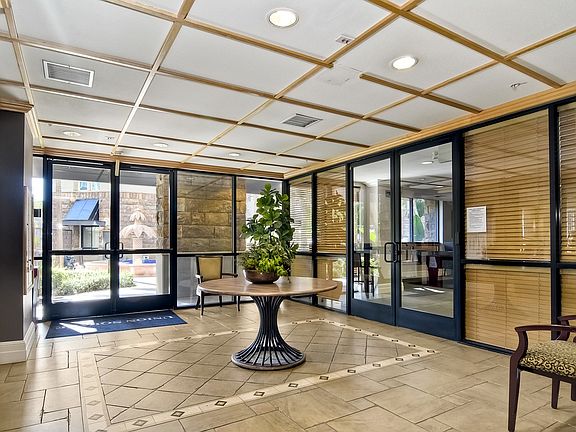 4th image of 1480 Broadway Unit 2221