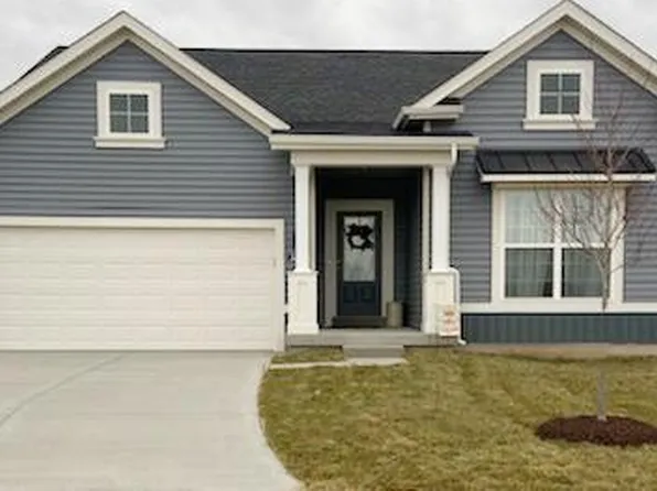 3235 River Breeze Dr, Saint Charles, MO 63301