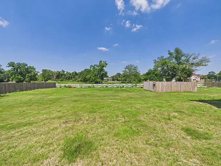 1259 County Road 147 — Photo 47