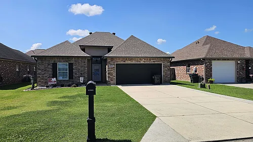 427 Christopher Dr Photo 1