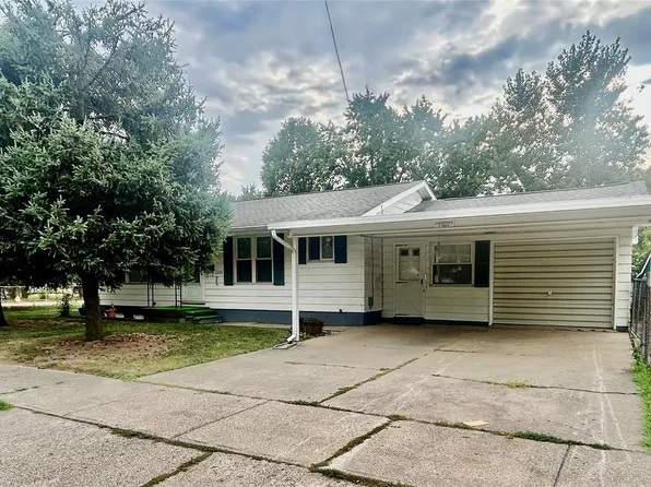 1005 N Jackson St, Lapeer, MI 48446