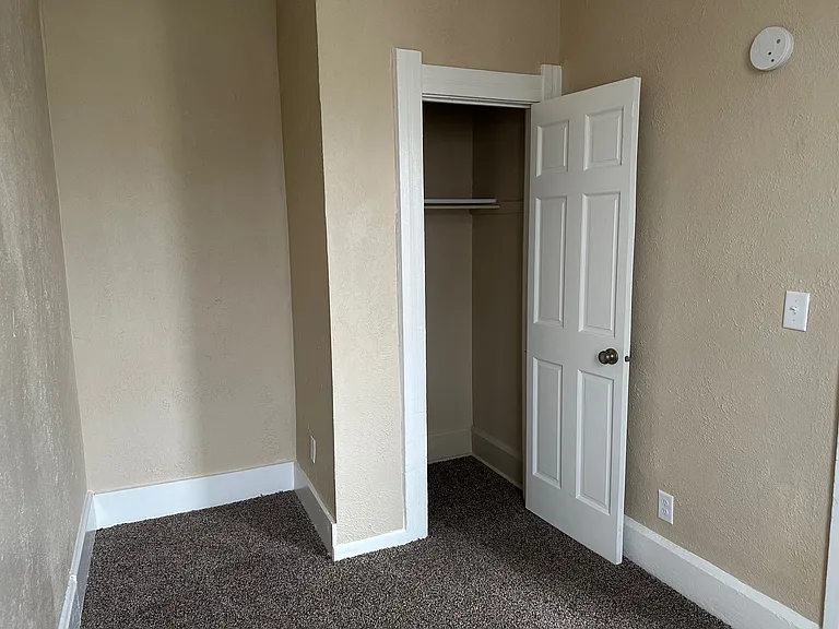 308 Oakdale Ave — Photo 3