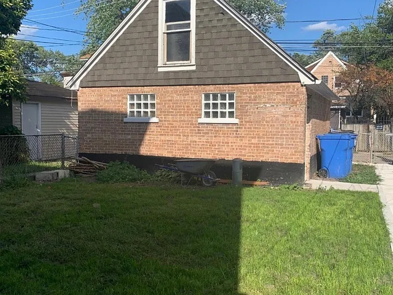 6813 S Washtenaw Ave #2 — Photo 10
