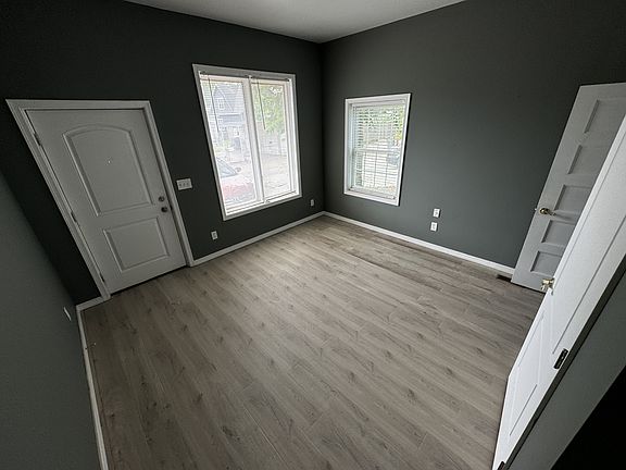 2nd image of 337 W 32nd St
