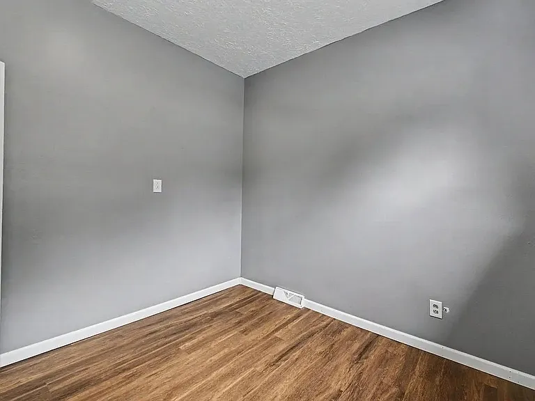 817 Garfield Ave — Photo 11