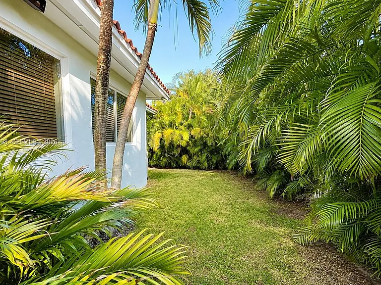 155 Ponce De Leon Blvd — Photo 13