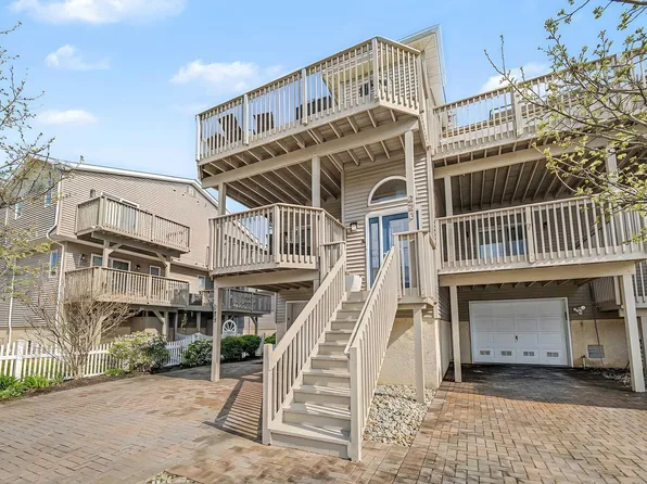 223 N Coolidge Ave, Margate, NJ 08402