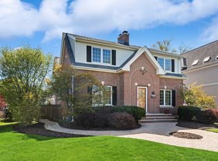 1105 S Vine Ave, Park Ridge, IL 60068