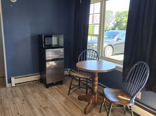 196 Searsport Ave #1, Belfast, ME 04915