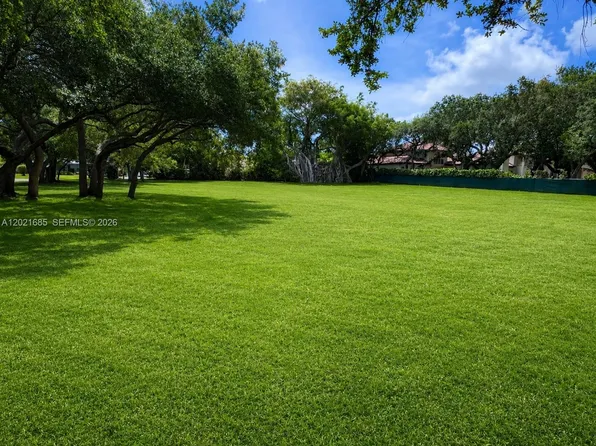 Sierra Cir, Miami, FL 33156
