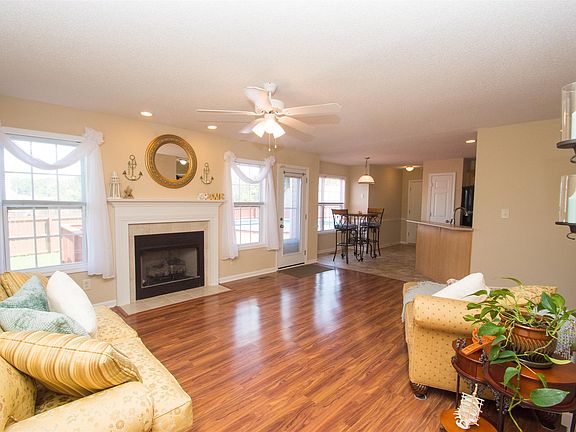 3rd image of 1337 Sunfield Dr