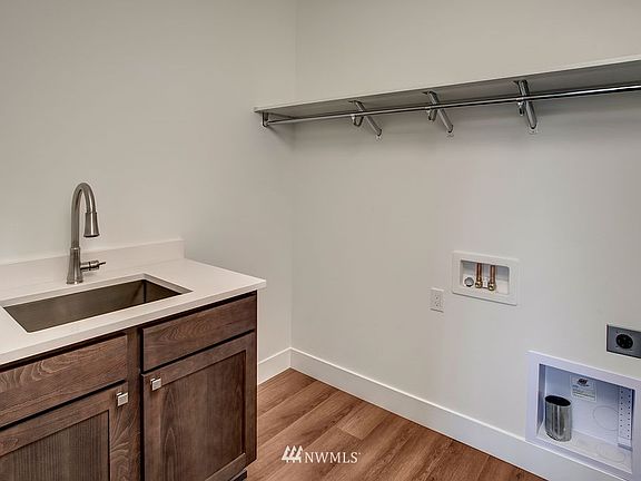 3rd image of 32502 NE 45th Street -Entwistle (Lot#1)