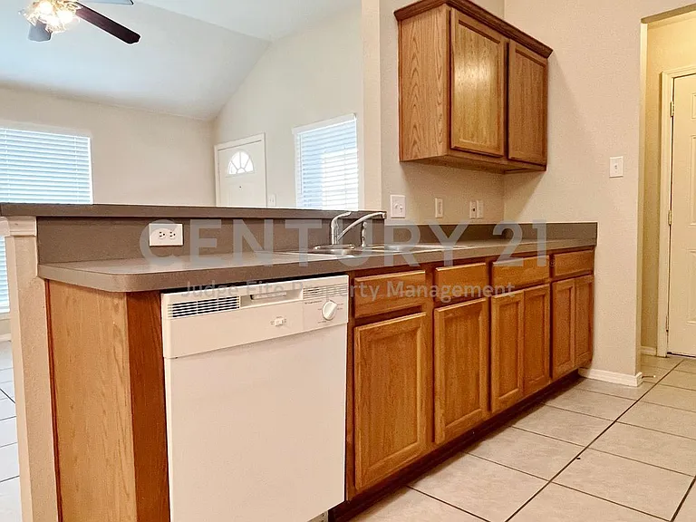 7811 Novella Dr — Photo 7