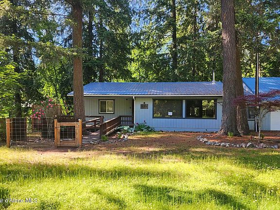2nd image of 126 Creekside Ln