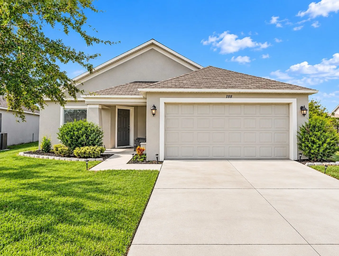 Charming 3BR House in Winter Haven — Photo 1