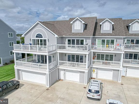 2nd image of 13 Marina View Ct #A-7