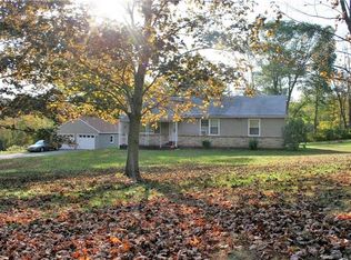 33 Ference Rd, Ashford, CT 06278