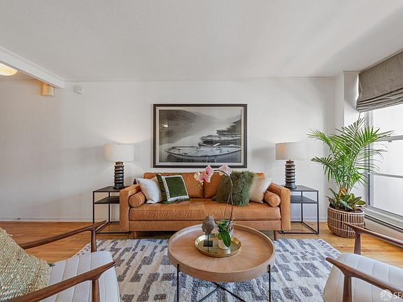 2nd image of 2040 Franklin St APT 607